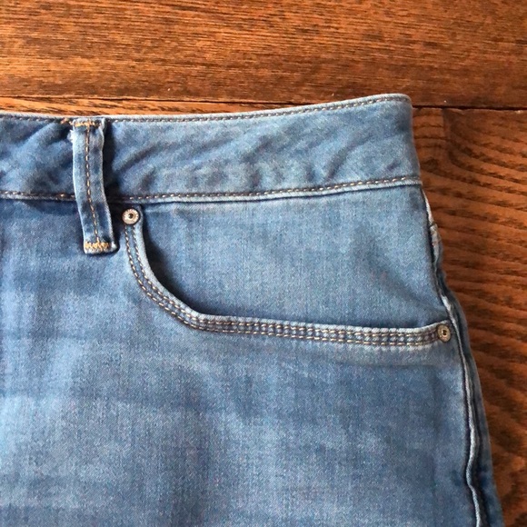 Mavi Jeans Denim Skirt with Elastane ~ Zip front ~ Small - Picture 3 of 9